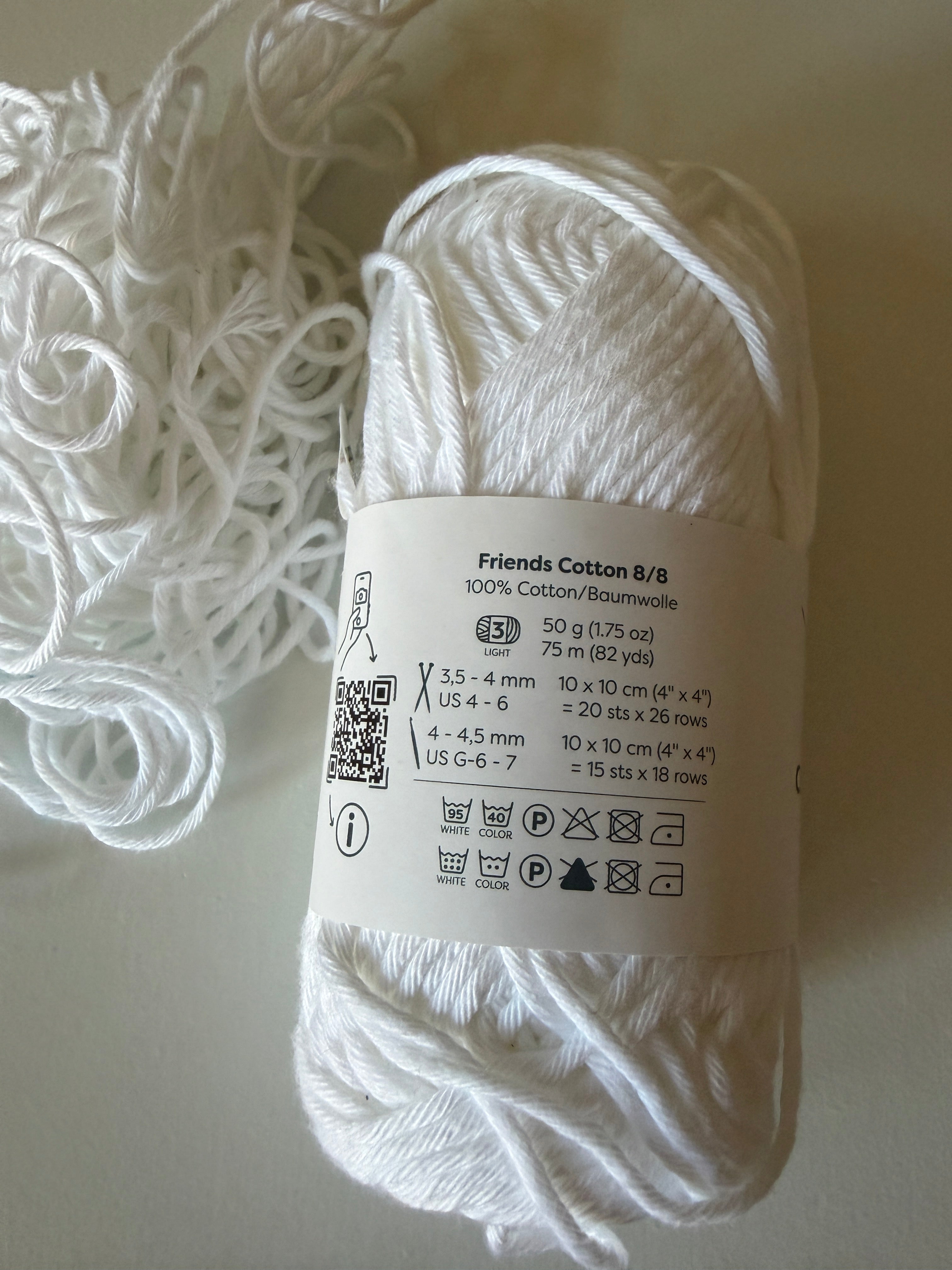 Hobbii Friends Cotton 8/8 - Destash